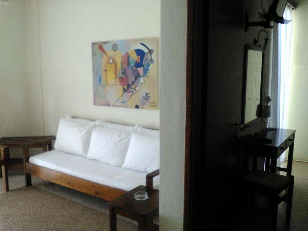 Aparthotel Iliahtides Amarynthos Zewnętrze zdjęcie