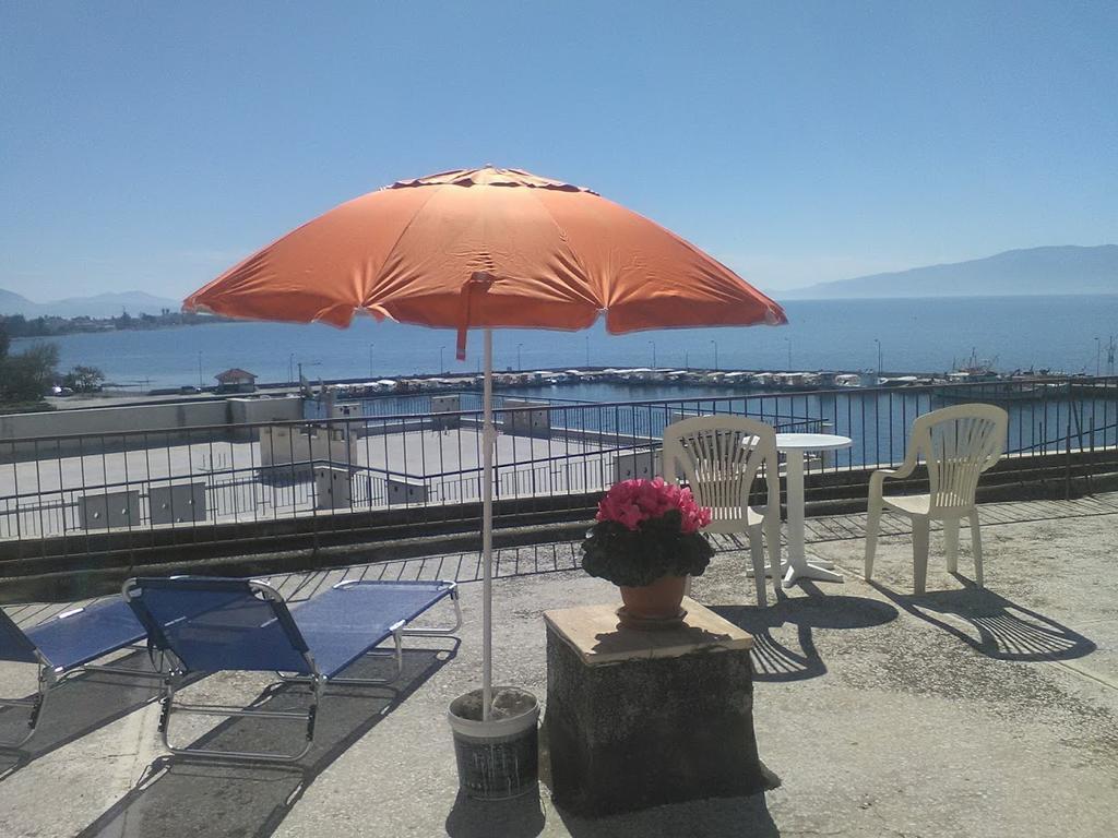 Aparthotel Iliahtides Amarynthos Zewnętrze zdjęcie