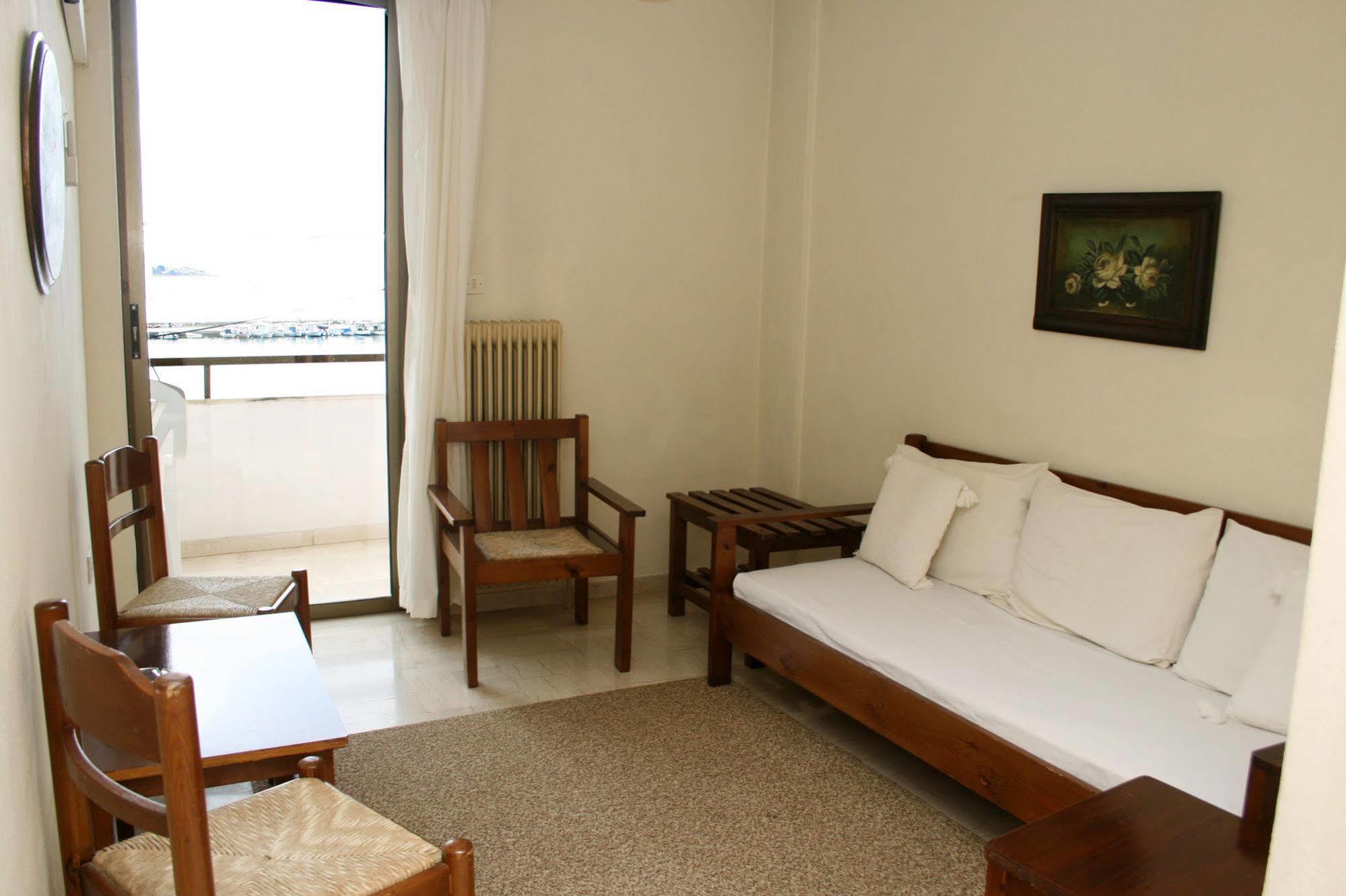 Aparthotel Iliahtides Amarynthos Zewnętrze zdjęcie
